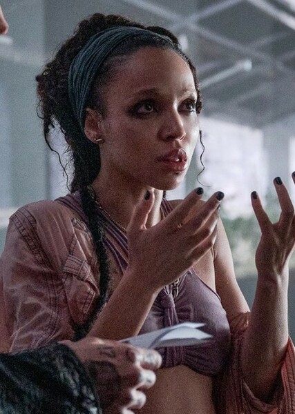 FKA twigs photo