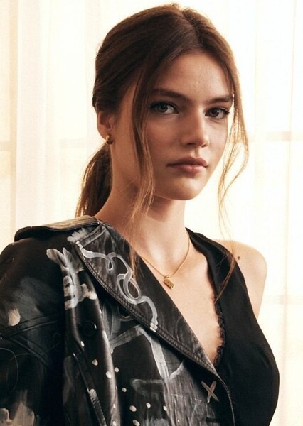 Florence Hunt photo