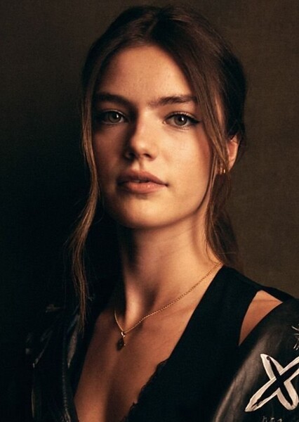 Florence Hunt photo
