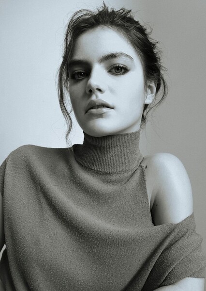 Florence Hunt photo