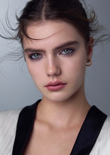 Florence Hunt photo
