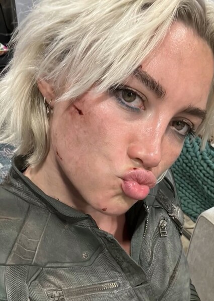 Florence Pugh photo