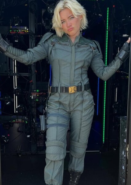 Florence Pugh photo