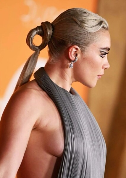 Florence Pugh photo