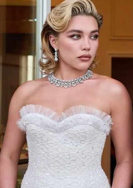 Florence Pugh photo