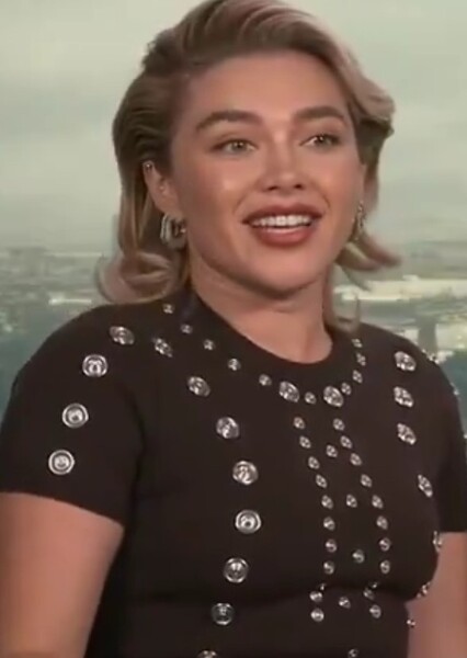 Florence Pugh photo