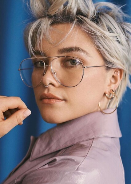 Florence Pugh photo