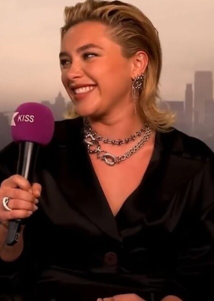 Florence Pugh photo