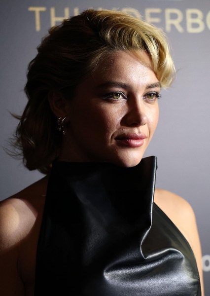 Florence Pugh photo