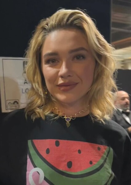Florence Pugh photo