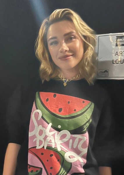 Florence Pugh photo