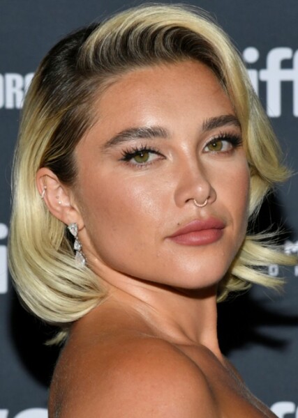 Florence Pugh photo