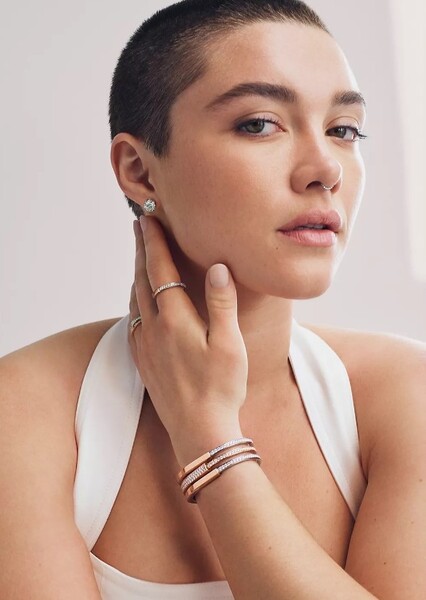 Florence Pugh photo