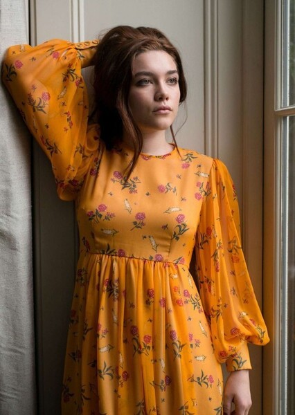 Florence Pugh photo