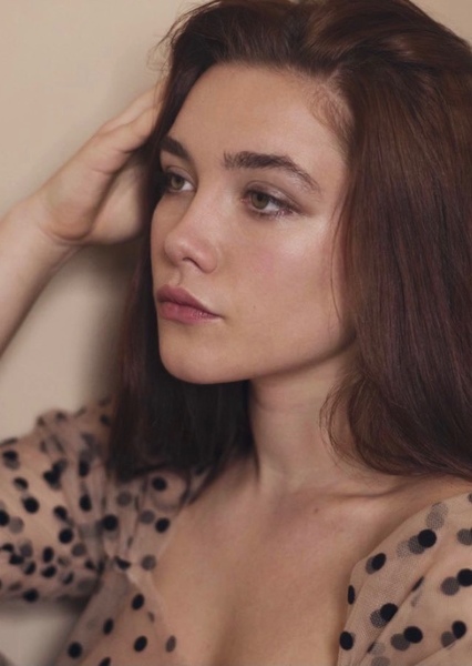 Florence Pugh photo