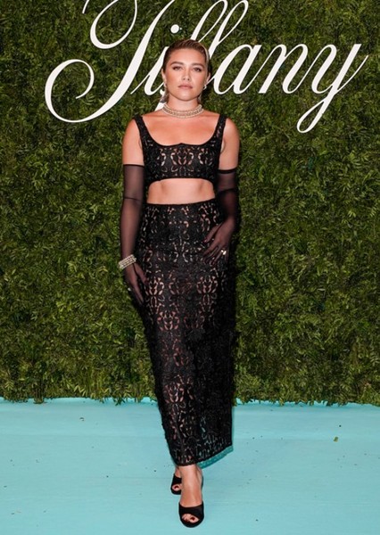 Florence Pugh photo