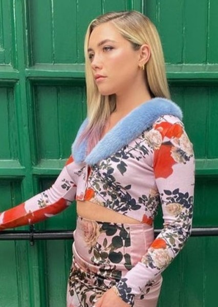 Florence Pugh photo