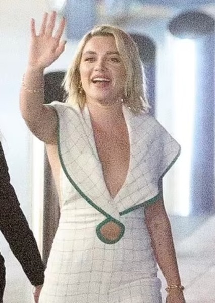 Florence Pugh photo