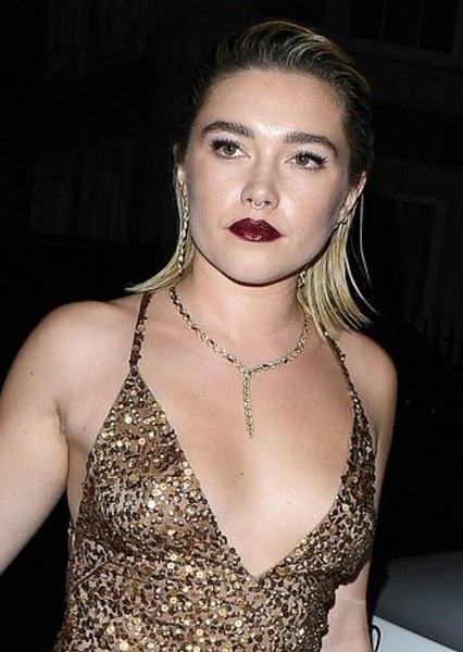 Florence Pugh photo