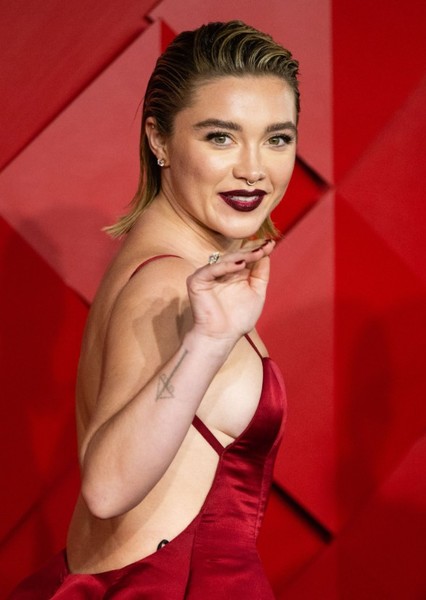 Florence Pugh photo