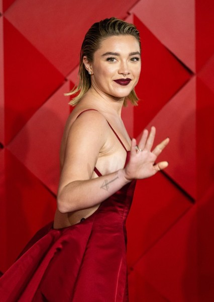 Florence Pugh photo