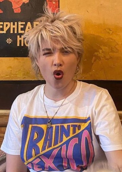 Florence Pugh photo