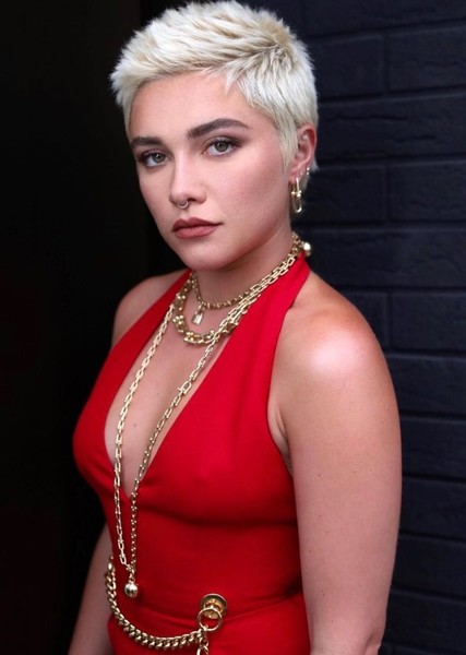 Florence Pugh photo