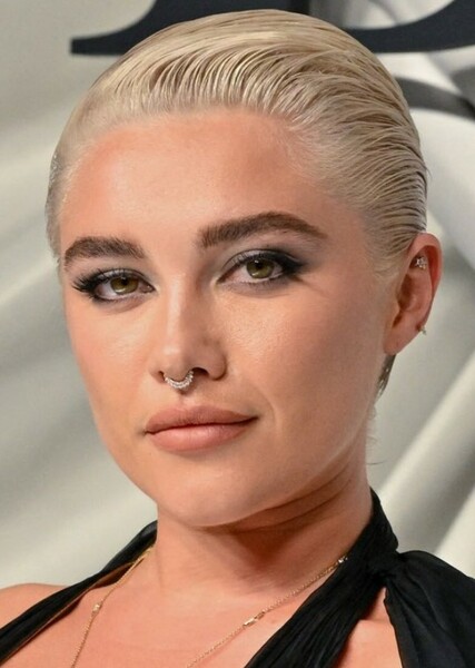 Florence Pugh photo