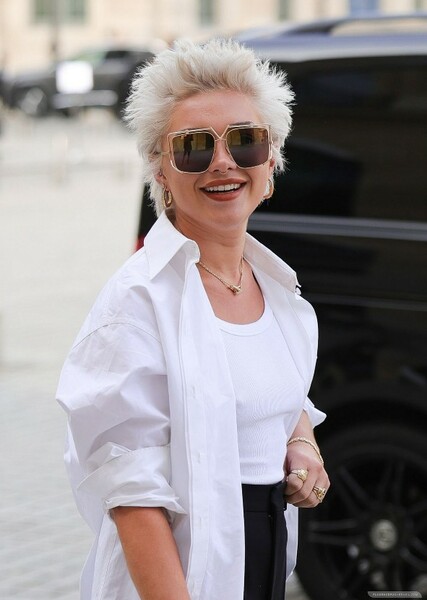 Florence Pugh photo