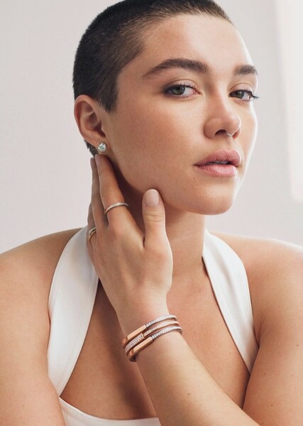 Florence Pugh photo