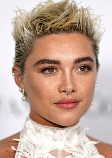 Florence Pugh photo
