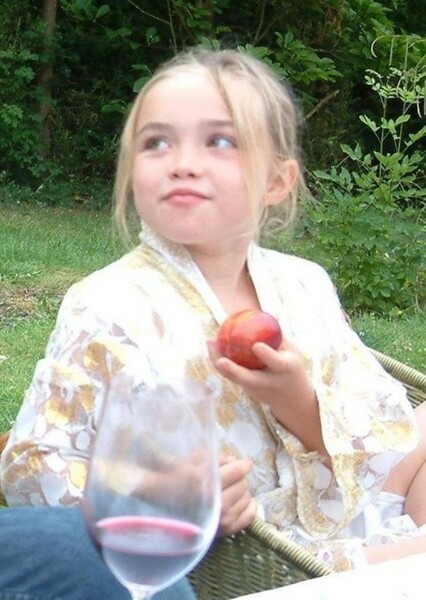 Florence Pugh photo