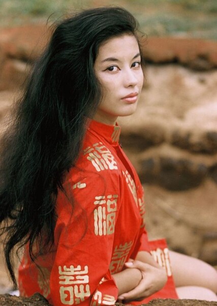France Nuyen