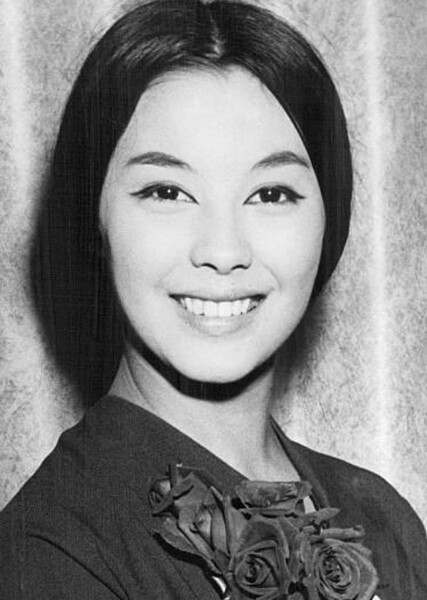 France Nuyen photo