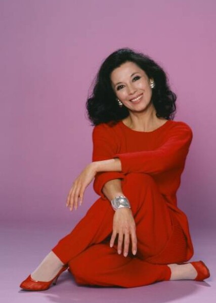 France Nuyen photo