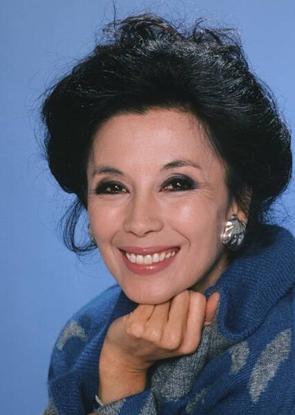 France Nuyen photo