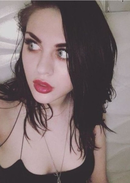 Frances Bean Cobain photo