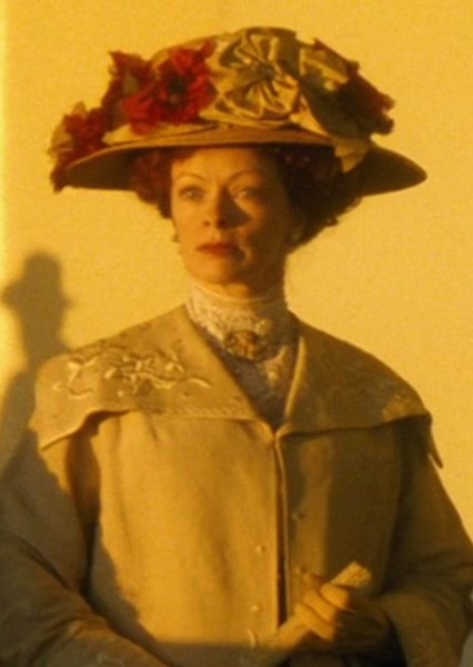 Frances Fisher photo