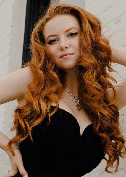 Francesca Capaldi photo