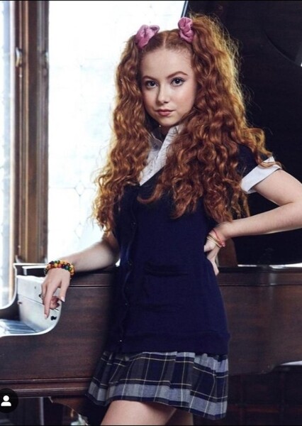 Francesca Capaldi photo