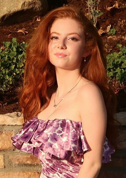 Francesca Capaldi photo