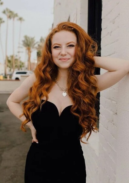 Francesca Capaldi photo