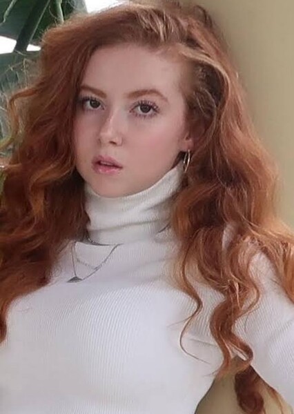 Francesca Capaldi photo
