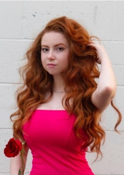 Francesca Capaldi photo