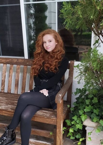 Francesca Capaldi photo