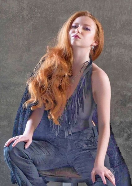 Francesca Capaldi photo