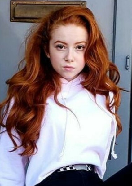 Francesca Capaldi photo