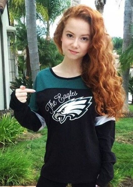 Francesca Capaldi photo