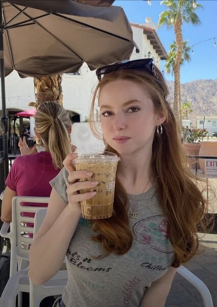 Francesca Capaldi photo