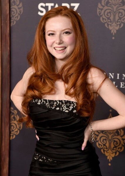 Francesca Capaldi photo
